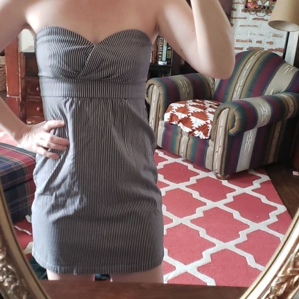 Volcom Corpo Class Frochickie Dress - Picture 2 of 8